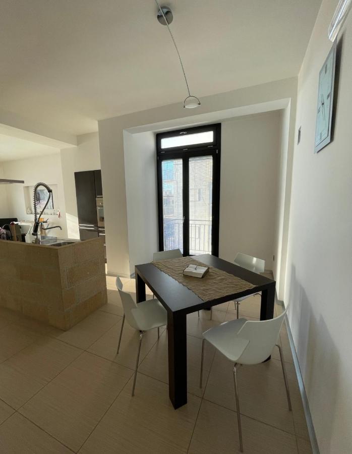 דירות אוסטוני Casa Mari מראה חיצוני תמונה
